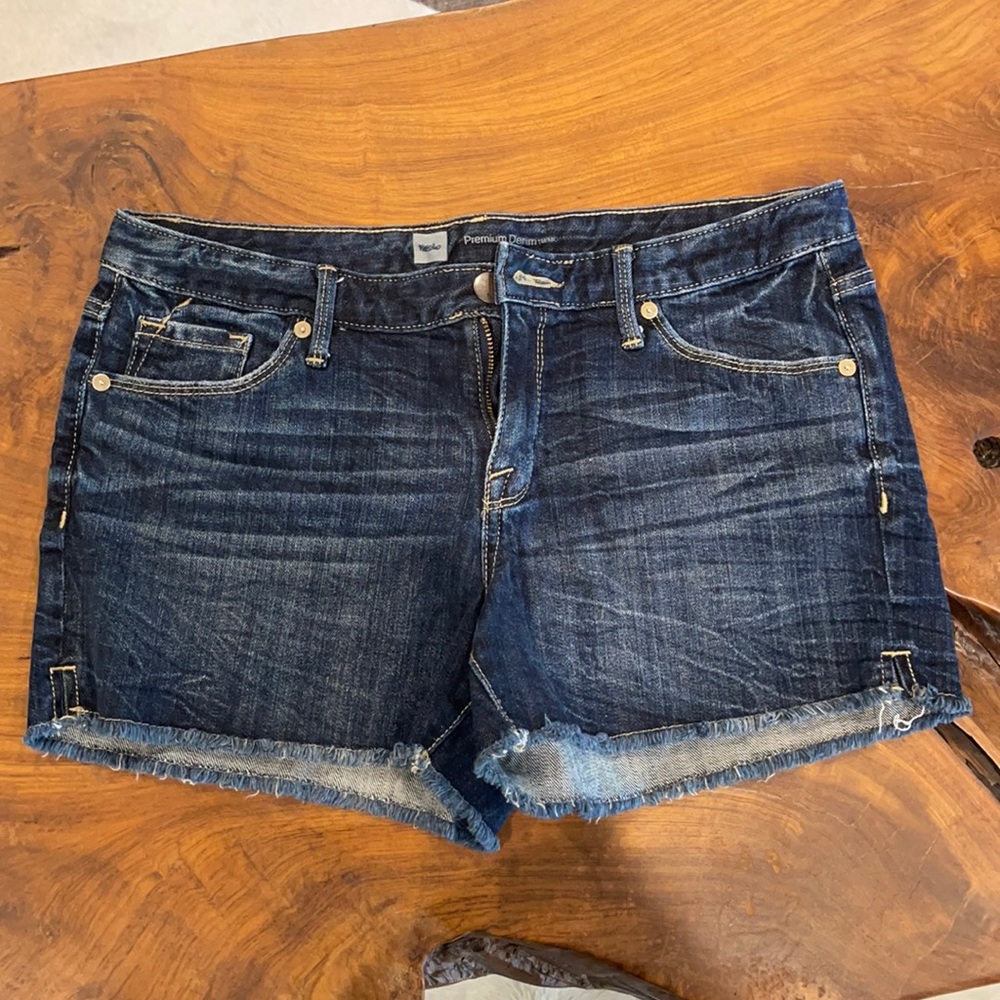 Size 8 Mossimo denim shorts